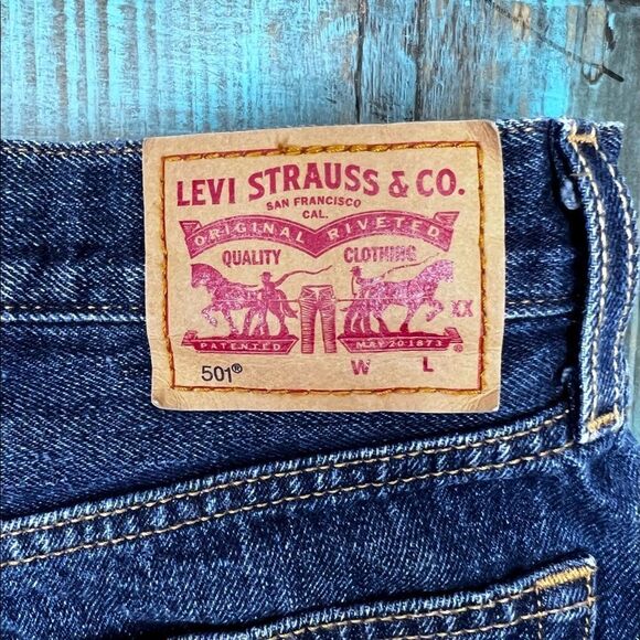 Levi’s 501 Denim Cut off High Rise Shorts Size 28 - Picture 7 of 7